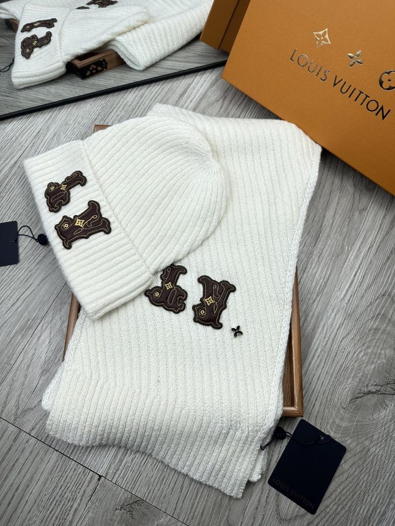 Louis Vuitton Caps Scarfs